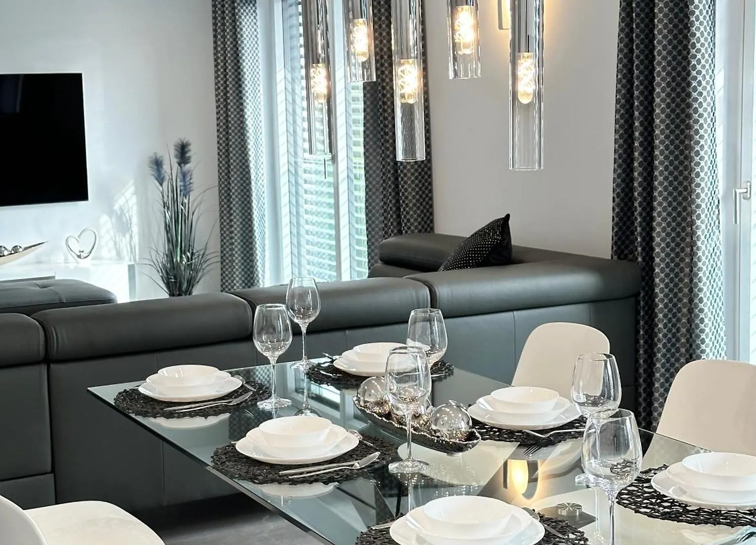Apartment Ferienwohnung Black White Raubling